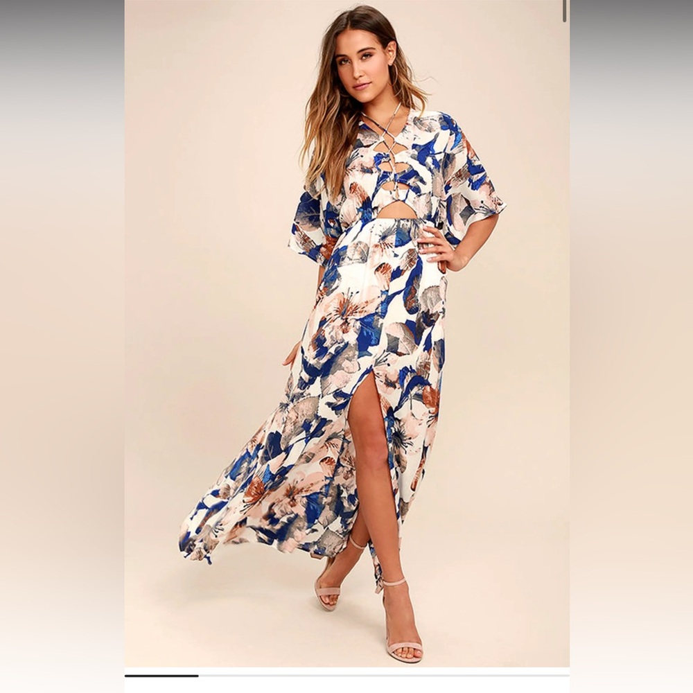 Lulus Loveliest of All White Floral Print Lace-Up Maxi Dress